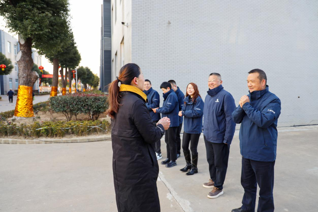 董事長攜高管團隊迎接員工開工大吉，共啟新程